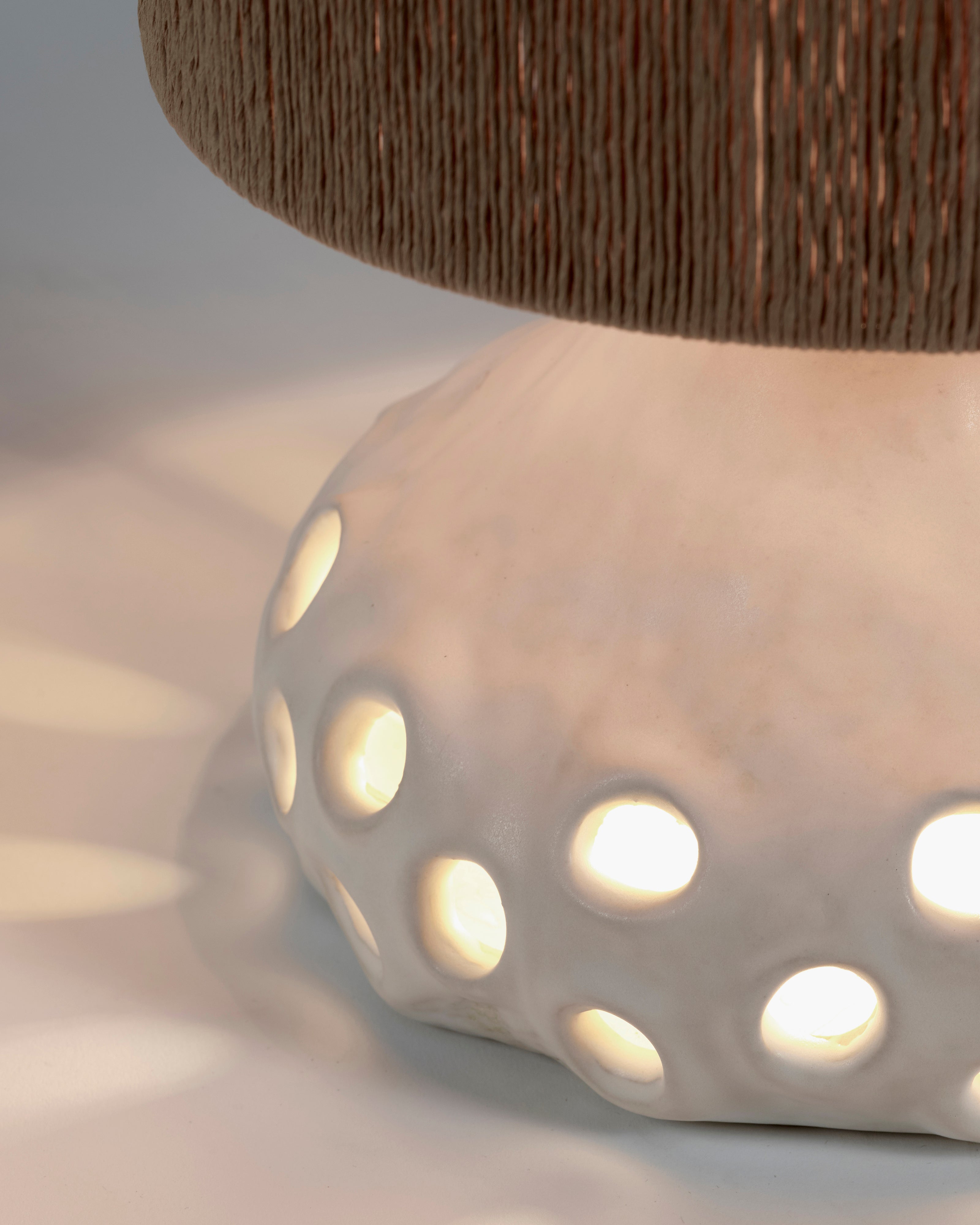 Table lamp brown Oya 01 – SERAX
