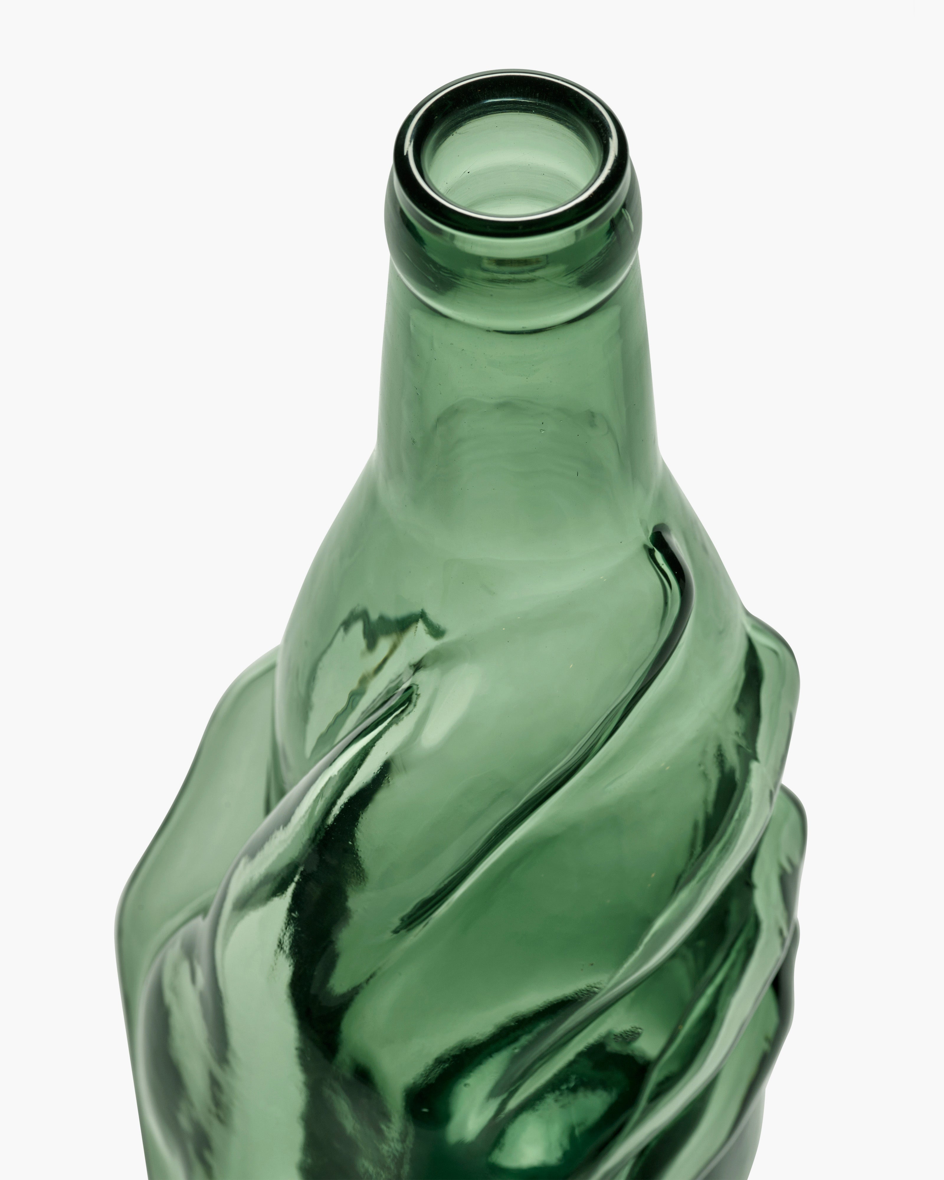 Carafe Edward emerald green Les Objets Mouleversants – SERAX