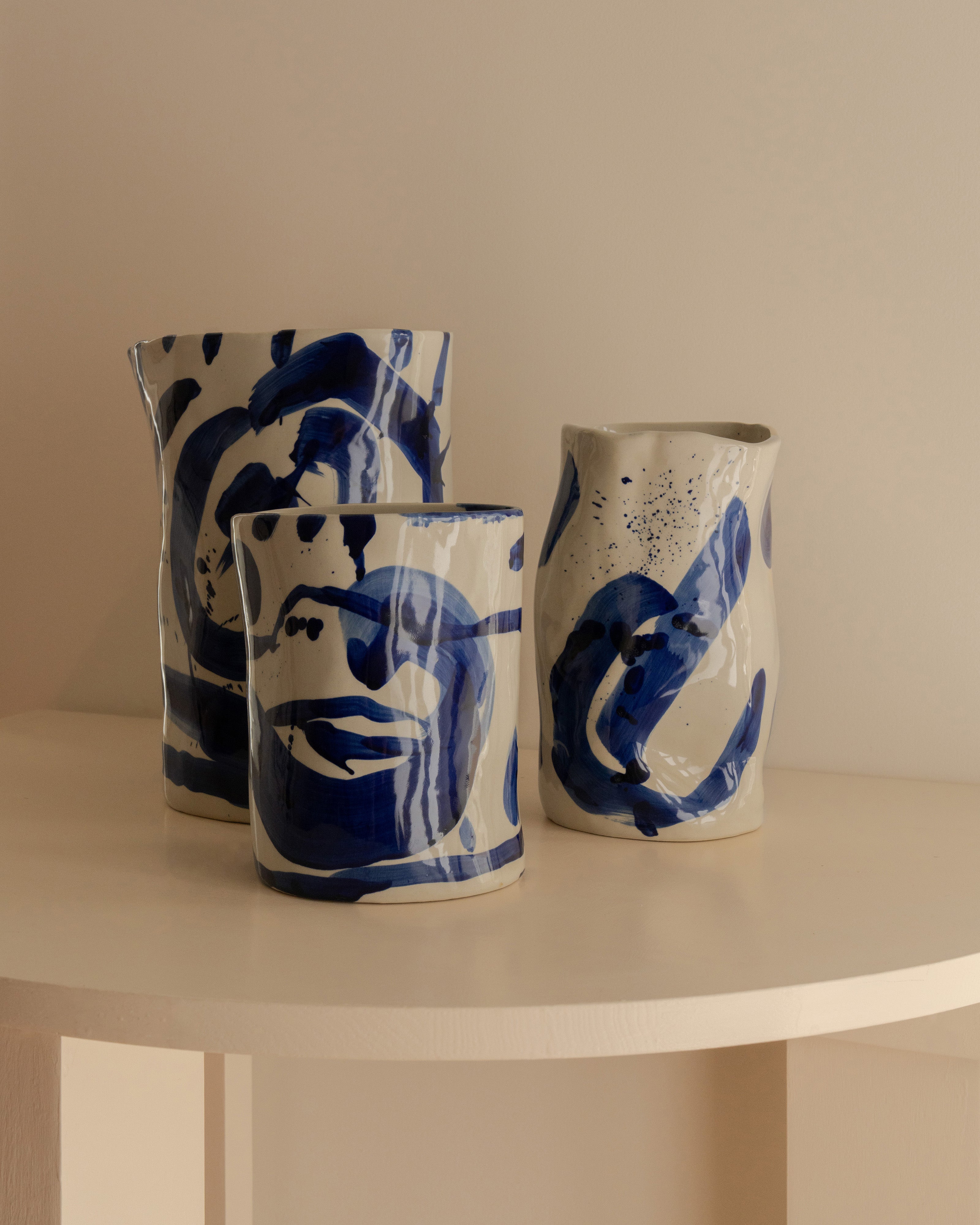 Vase M blue Sophia – SERAX