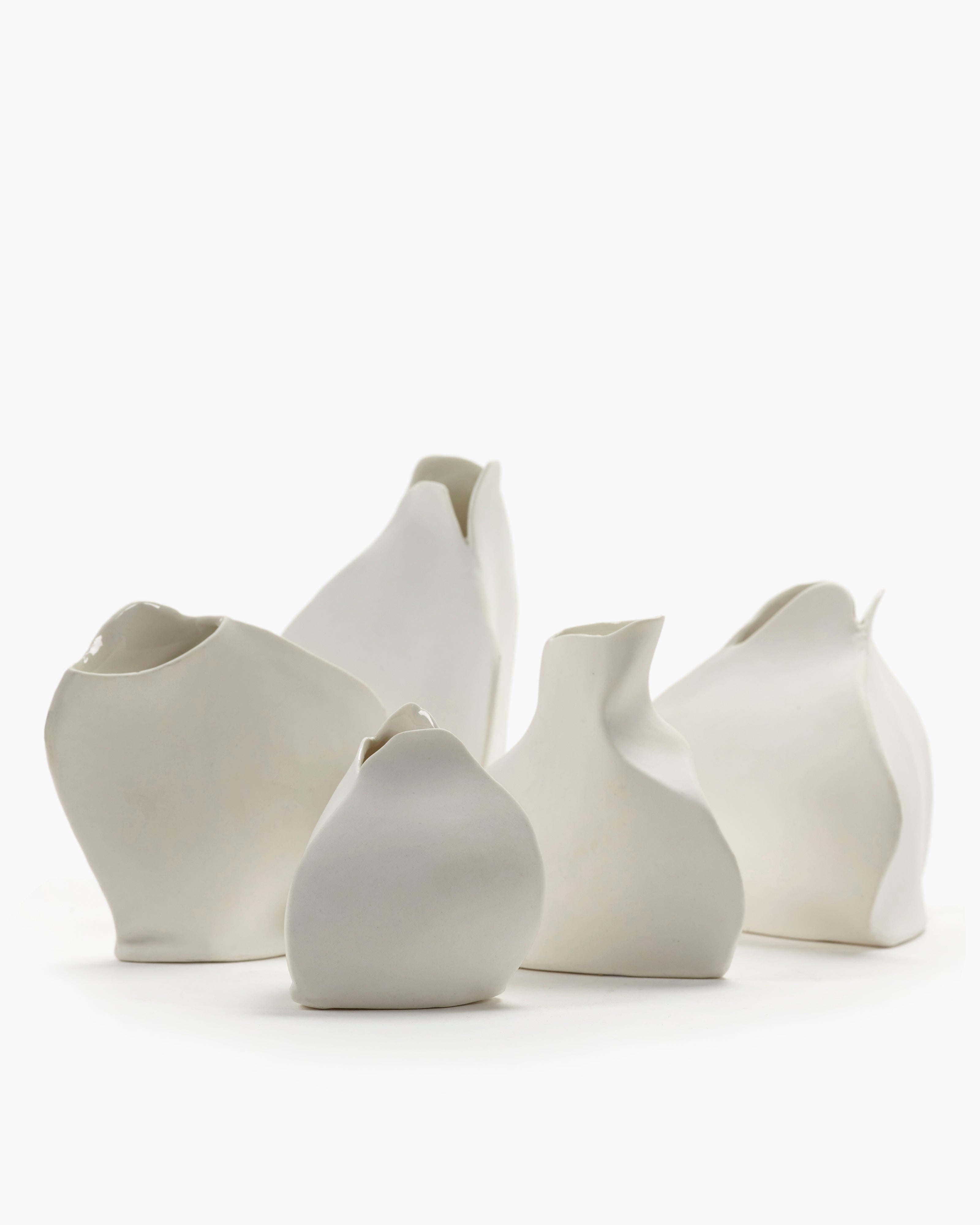 フラワーベース　DOMANI ホワイト Flower vase white Perfect Imperfection – SERAX