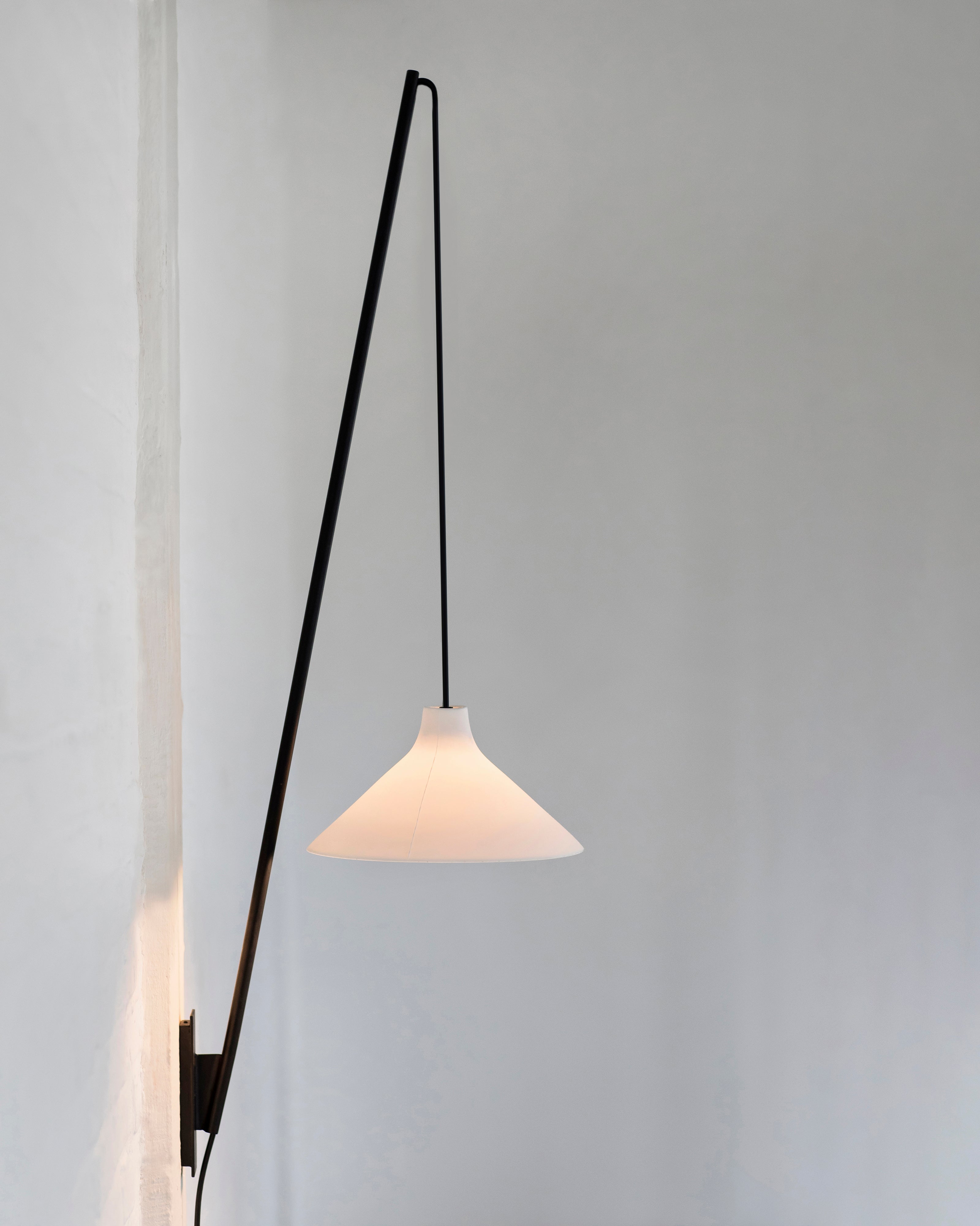 Wall lamp M white Seam – SERAX