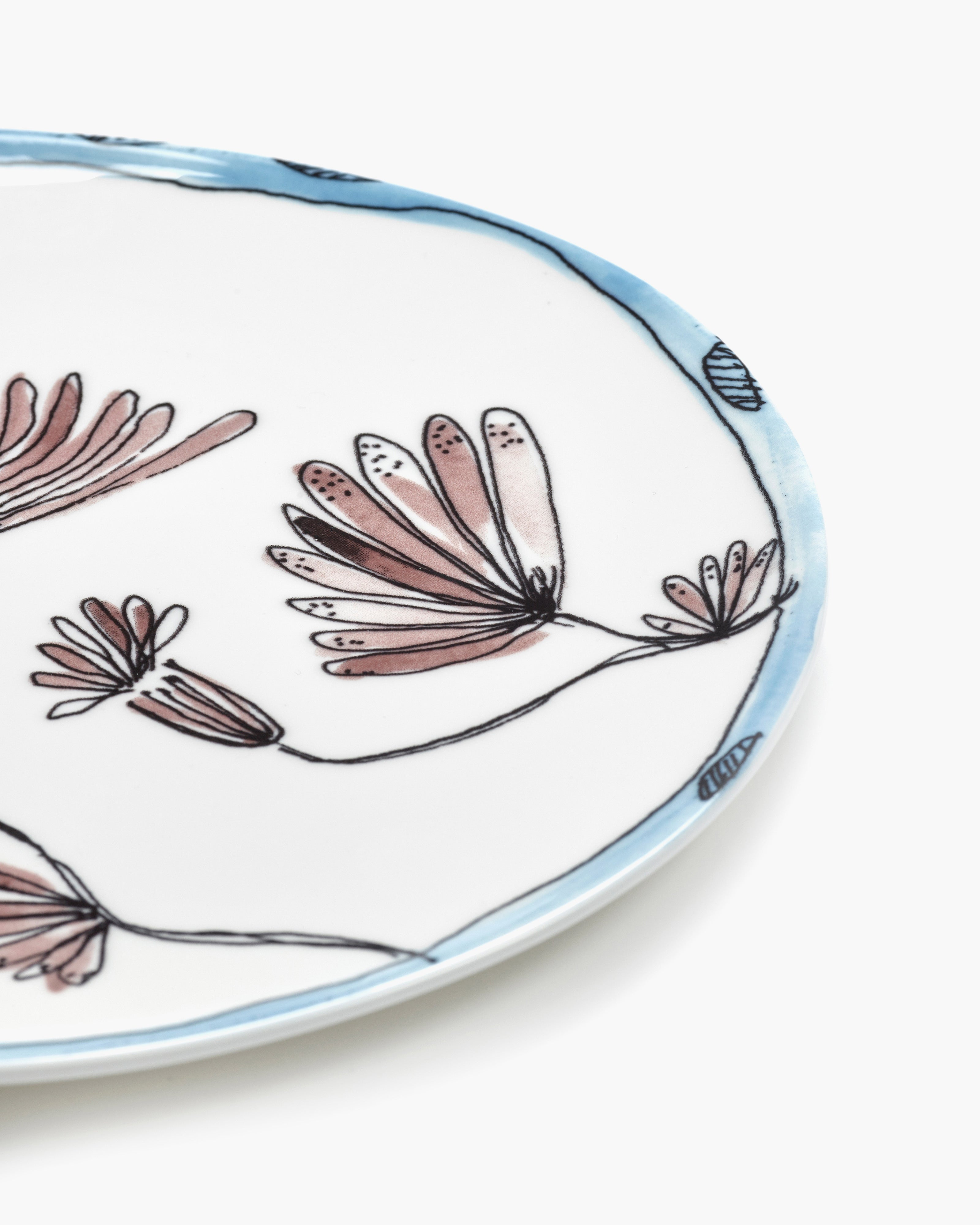 Serving plate L Camelia aubergine Midnight Flowers – SERAX