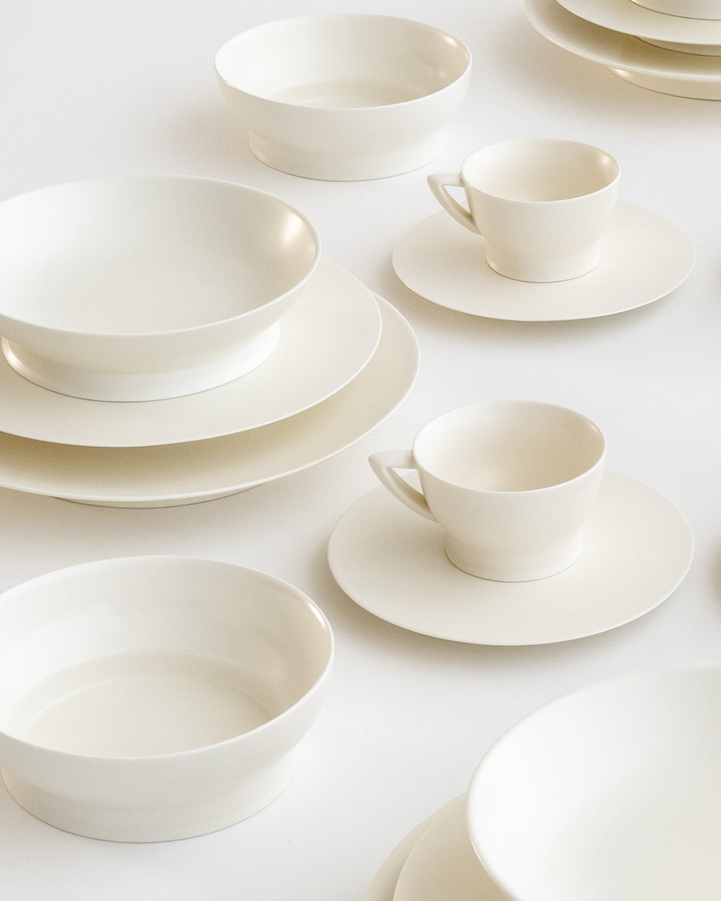 Ontbijtset 12-delig - Base servies van Piet Boon - wit